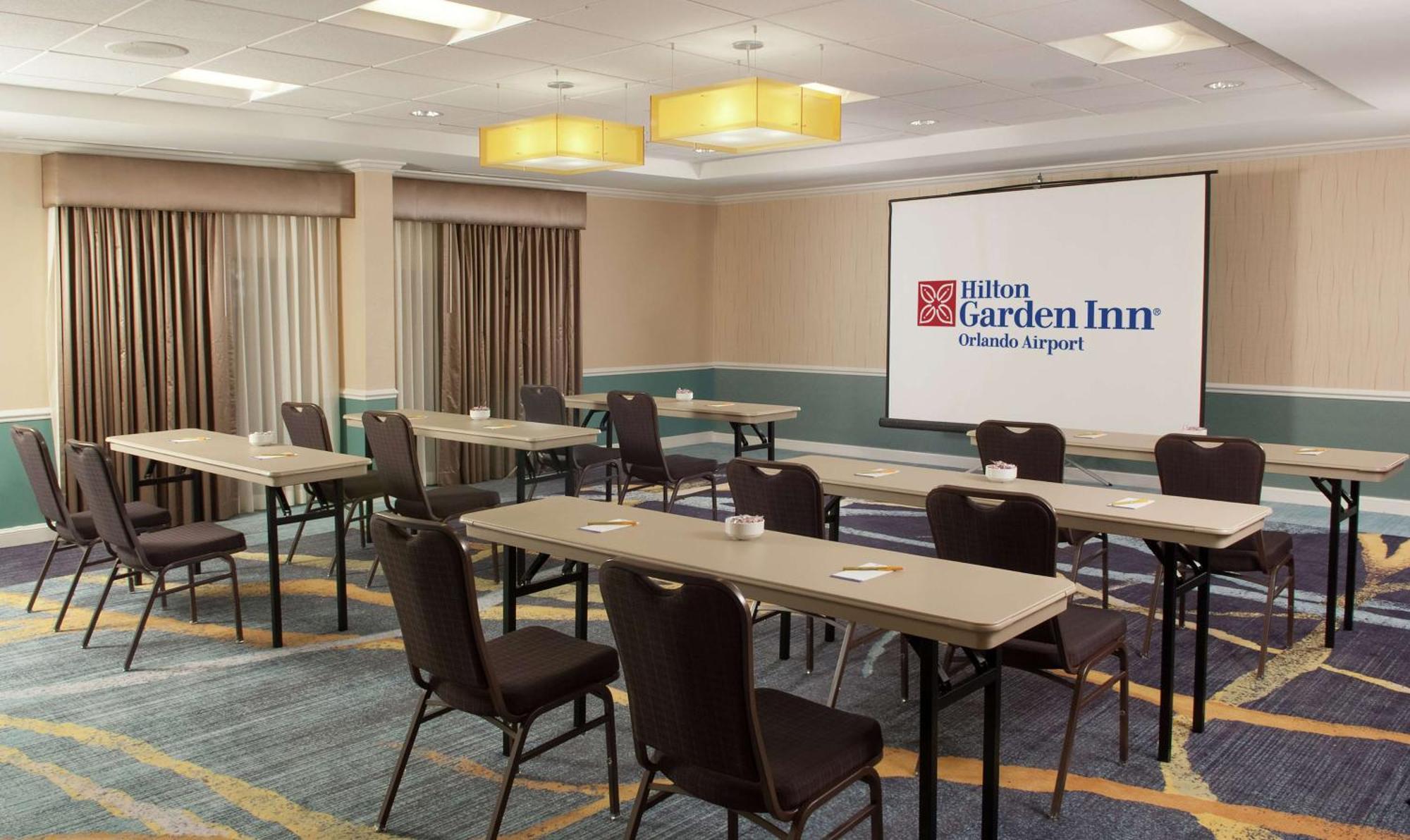 Hilton Garden Inn Orlando Airport Exterior foto